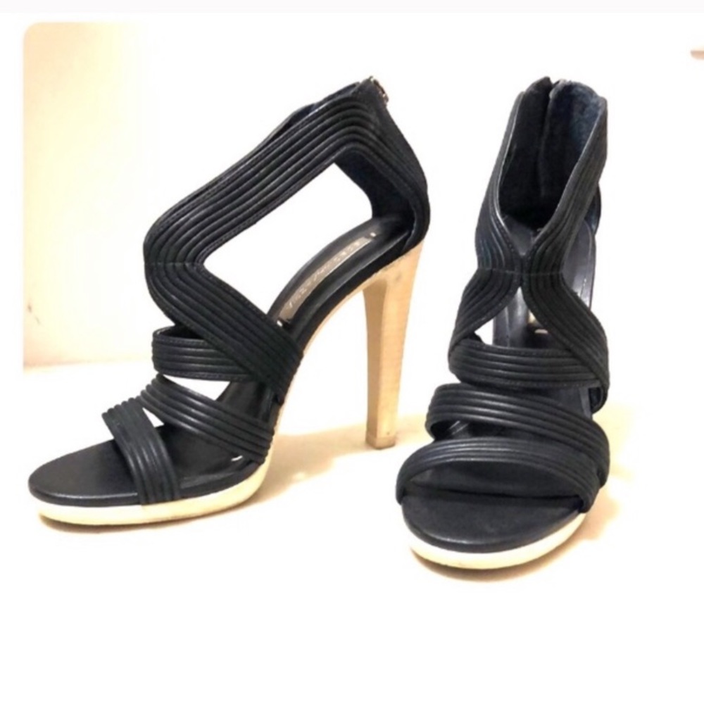 🌈🔥BCBGMAXAZRIA🔥 Black Strappy Stiletto Sandals